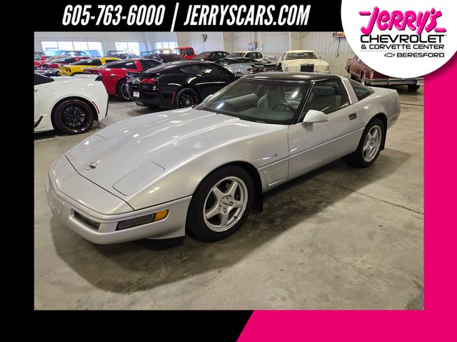 Sebring Silver Metallic Paint 1996 Chevrolet Corvette Coupe Rear-Wheel Drive 4-Speed Automatic