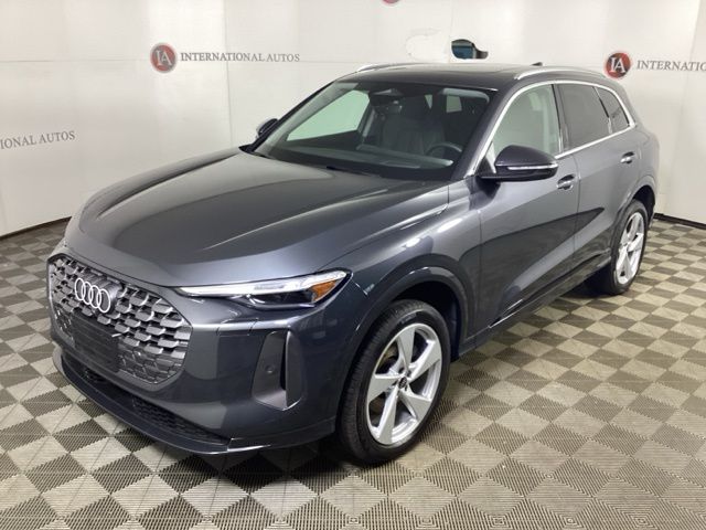 2025 Audi Q5 quattro Premium Plus 40 TFSI