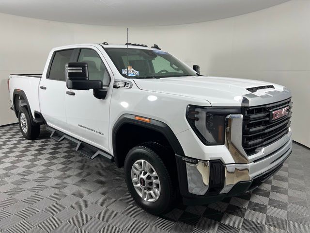 Summit White 2024 GMC Sierra 2500HD Pro Crew Cab 4WD Pickup Truck Four-Wheel Drive Automatic