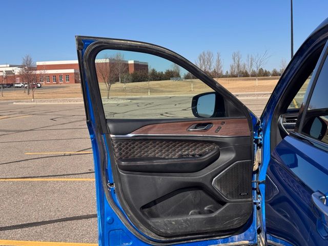 2023 Jeep Grand Cherokee L Summit 4x4