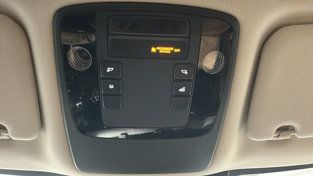 Used 2024 White Kia LX image 33