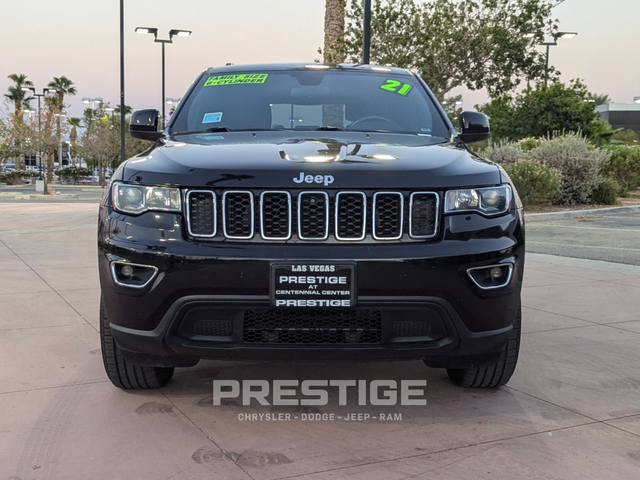 2021 Jeep Grand Cherokee Laredo E 3