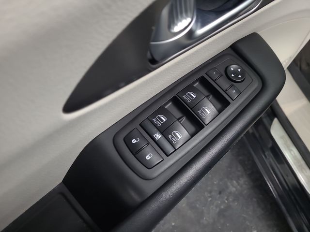 2021 – Chrysler – Pacifica Hybrid