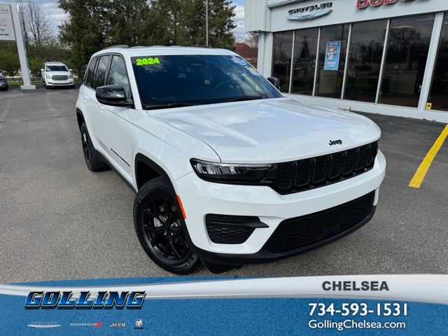 Bright White Clearcoat 2024 Jeep Grand Cherokee Altitude X 4WD SUV / Crossover Four-Wheel Drive 8-Speed Automatic