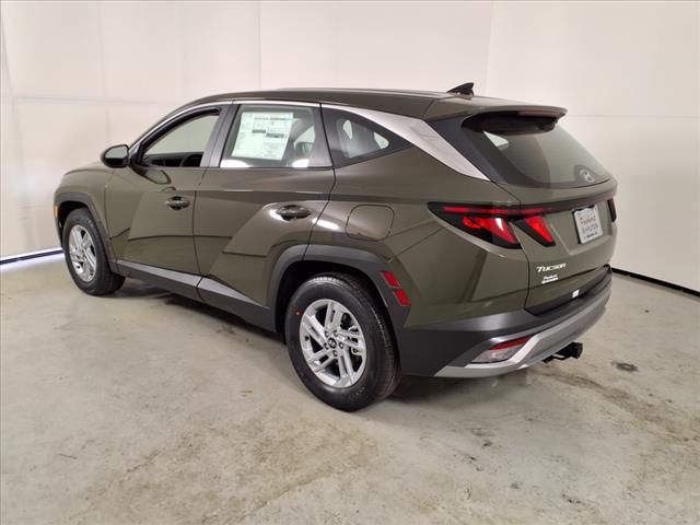 2025 Hyundai Tucson SE photo