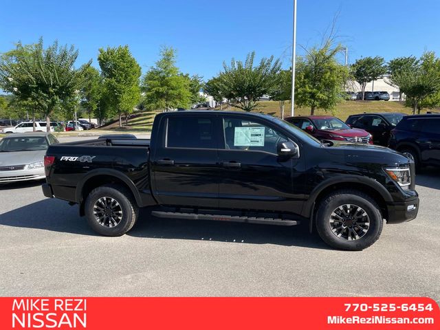 2024 Nissan Titan PRO-4X 2