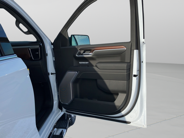 new 2026 GMC Sierra 1500 car, priced at $69,000