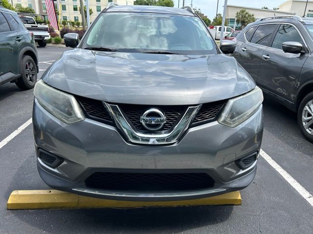 Used 2016 Gray Nissan SV image 3