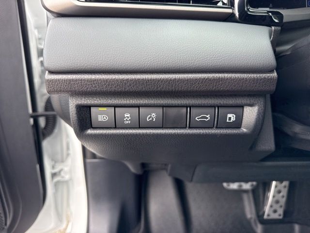 2025 Toyota Camry XSE - Photo 30