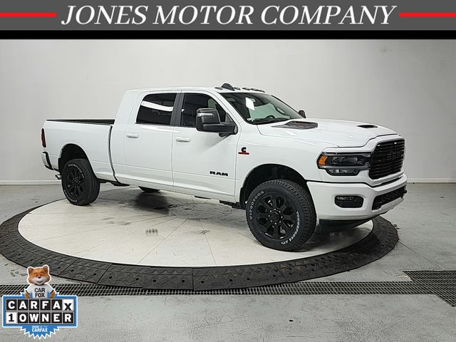 Bright White Clearcoat 2023 RAM 2500 Pickup Truck Four-Wheel Drive 6-Speed Automatic