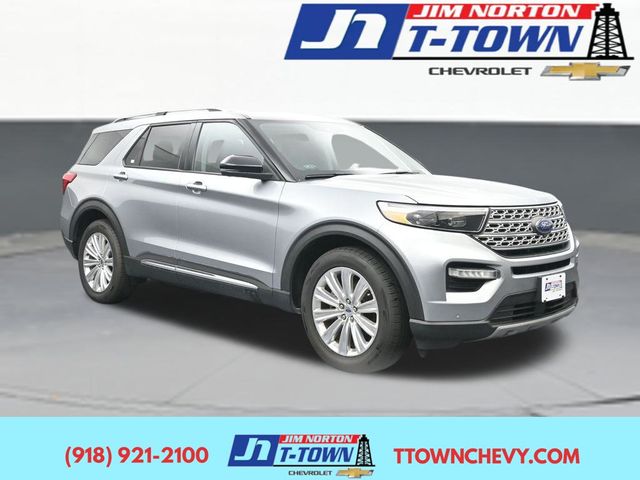 Silver Metallic 2022 Ford Explorer SUV / Crossover All-Wheel Drive Automatic