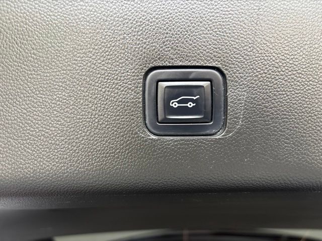 Used 2022 Chevrolet Traverse SUV
