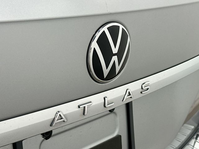 2023 Volkswagen Atlas 2.0T SE Silver at Sutliff Volkswagen