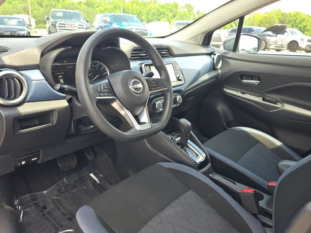 2025 Nissan Versa 1.6 SV:B02429
