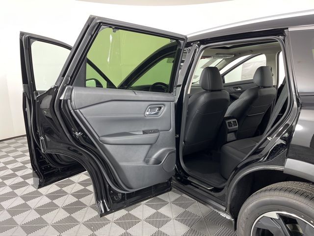 2025 Super Black Nissan Rogue SV FWD SUV