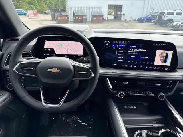 2025 Chevrolet Suburban - Image 24