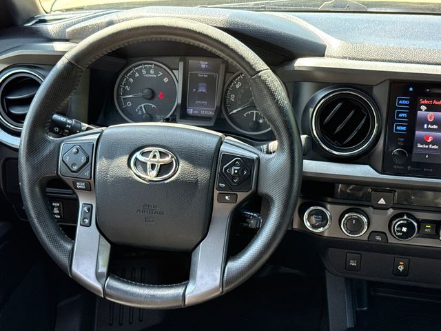 Used 2016 Toyota Tacoma Truck