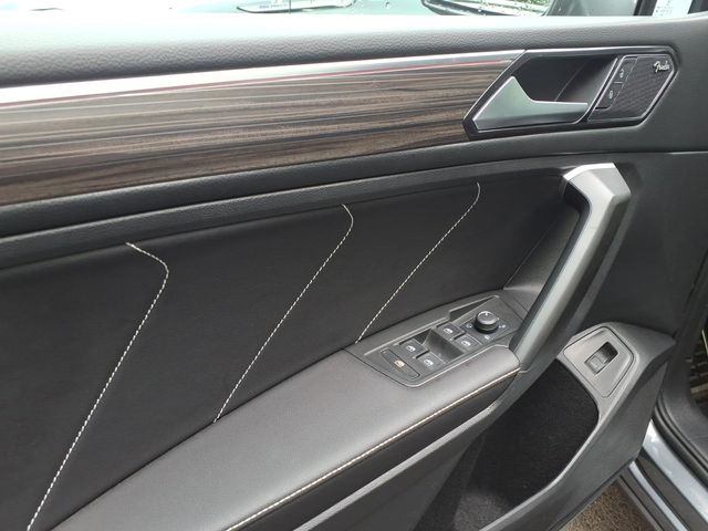 2024 Volkswagen Tiguan - Image 6