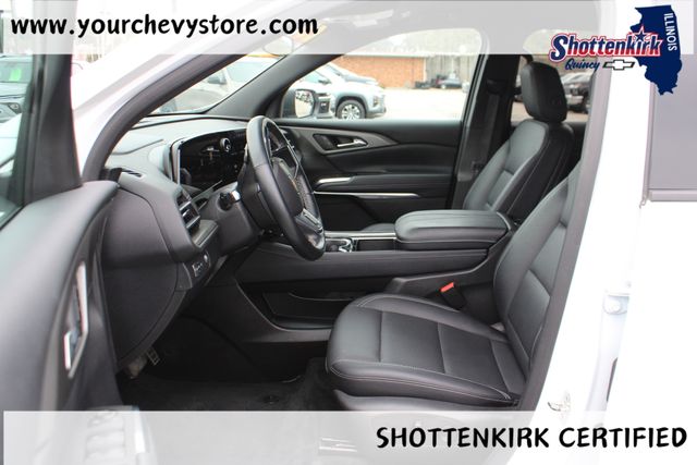 Used 2025 Chevrolet Traverse SUV