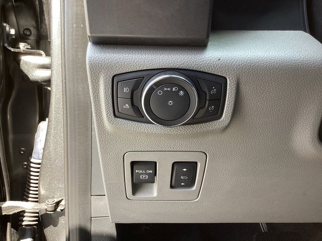 Used Car 2020 Ford F-150  Xlt For Sale Under $25,000 In San Antonio, Texas