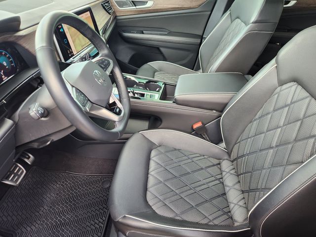 2024 Volkswagen Atlas 2.0T SEL Premium R-Line  at Gullo Toyota