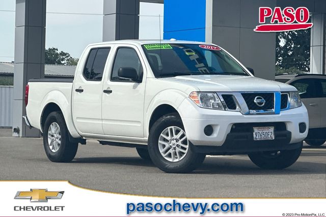 Glacier White 2017 Nissan Frontier SV V6 Crew Cab Pickup Truck 4X2 5-Speed Automatic Overdrive