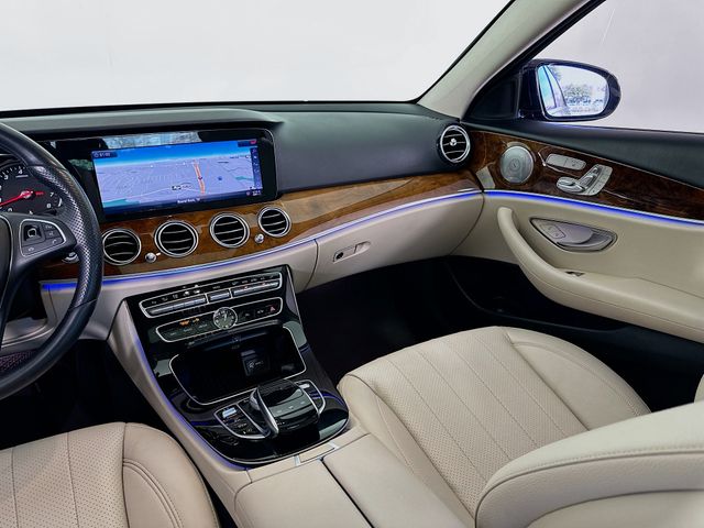 Thumbnail: 2018 Mercedes-Benz E-Class - 25