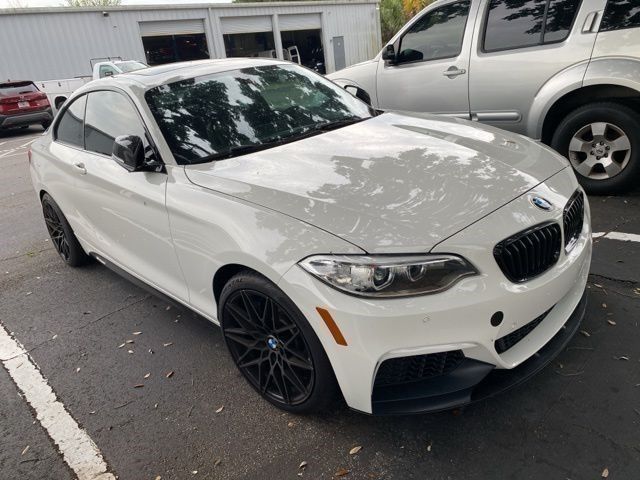 Alpine White 2016 BMW 2 Series M235i Coupe RWD Coupe Rear-Wheel Drive 8-Speed Automatic
