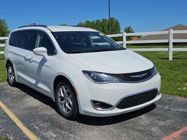 2020 Chrysler Pacifica Touring L photo