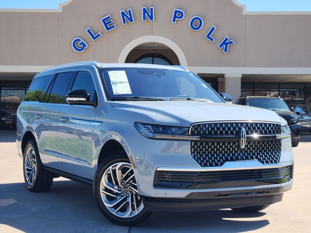 Gray Mist Metallic Tri-Coat 2025 Lincoln Navigator Reserve 4WD SUV / Crossover Four-Wheel Drive Automatic