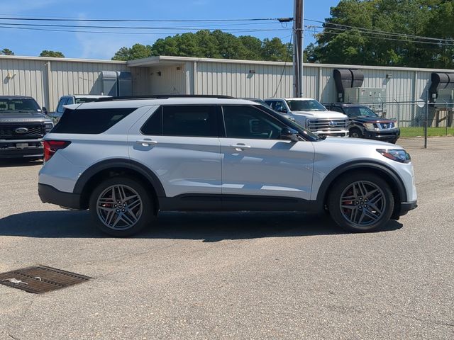 New 2026 Space White Metallic Ford ST image 14