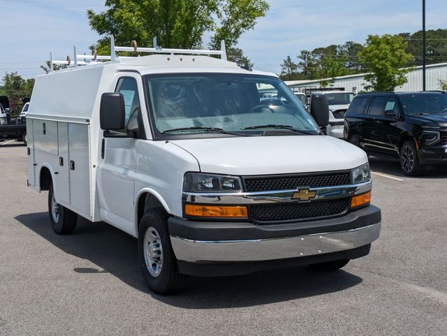 2024 Chevrolet Express 3500 Work Van photo