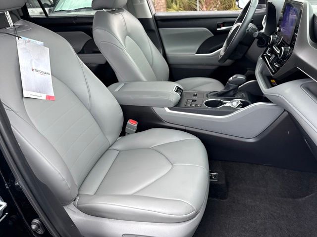 2026 Toyota Highlander - $52,088