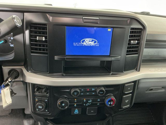 New 2026 Oxford White Ford XL image 16