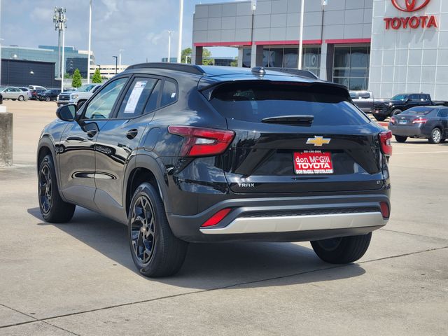 2025 Chevrolet Trax LT - 5
