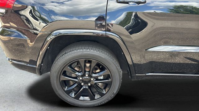 Used 2022 Black Jeep Laredo X image 37