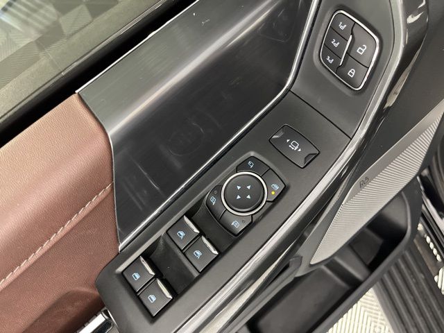 2023 Agate Black Metallic Ford F-150 Lariat 4X4 Truck