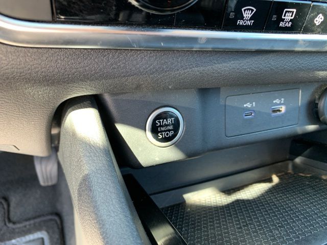 2023 Nissan Rogue SV photo