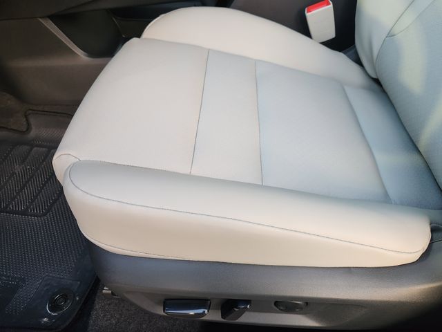 2026 Nissan Rogue SV photo 10