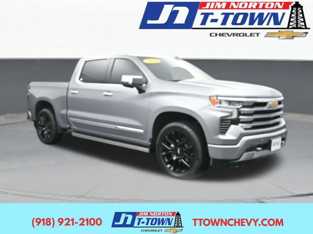Sterling Gray Metallic 2025 Chevrolet Silverado 1500 Pickup Truck Four-Wheel Drive Automatic