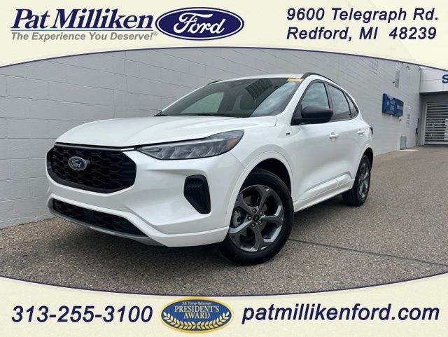 Star White Metallic Tri-Coat 2024 Ford Escape SUV / Crossover All-Wheel Drive 8-Speed Automatic