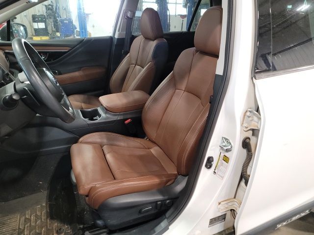 2024 Crystal White Pearl Subaru Outback Touring AWD SUV