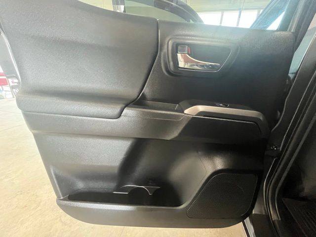 2020 Toyota Tacoma TRD Sport photo