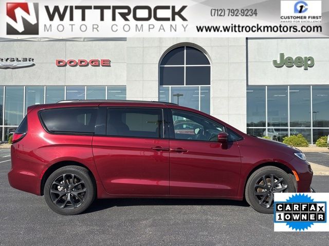 2021 Chrysler Pacifica Limited AWD