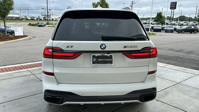 2022 BMW X7 M50i 6