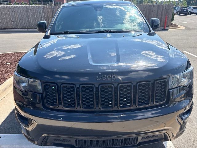 Used 2019 Black Jeep Altitude image 14