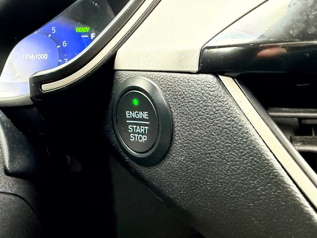 used 2020 Ford Escape Hybrid car, priced at $21,995