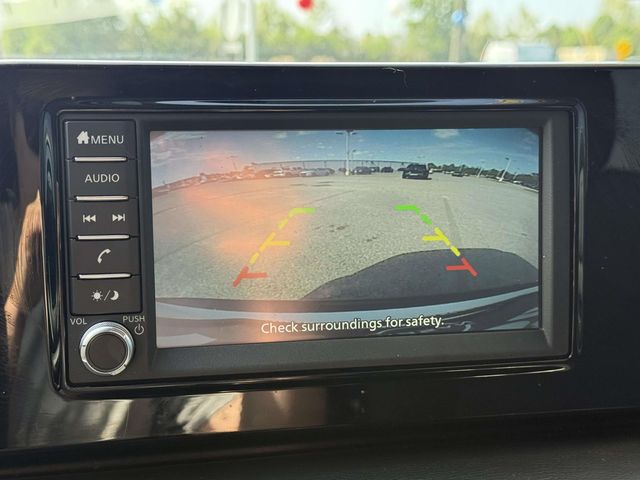 Used 2025 White Nissan S image 23