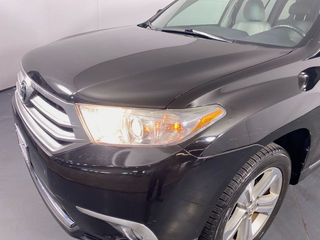 2013 Toyota Highlander Limited 25