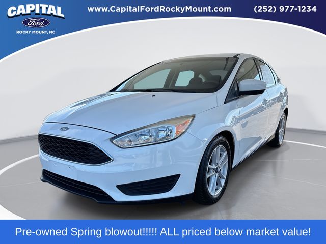 2018 Ford Focus Sedan SE's photo